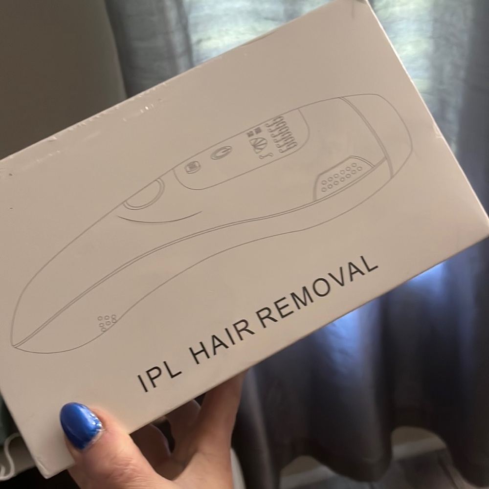 Hair removal device